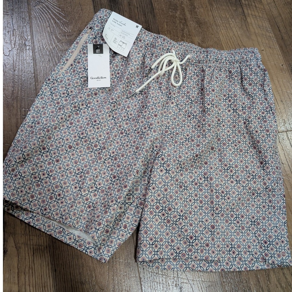 Goodfellow Swim Trunks Mens Medium NWT 7" Inseam Tile Print Quick Dry UPF 50+